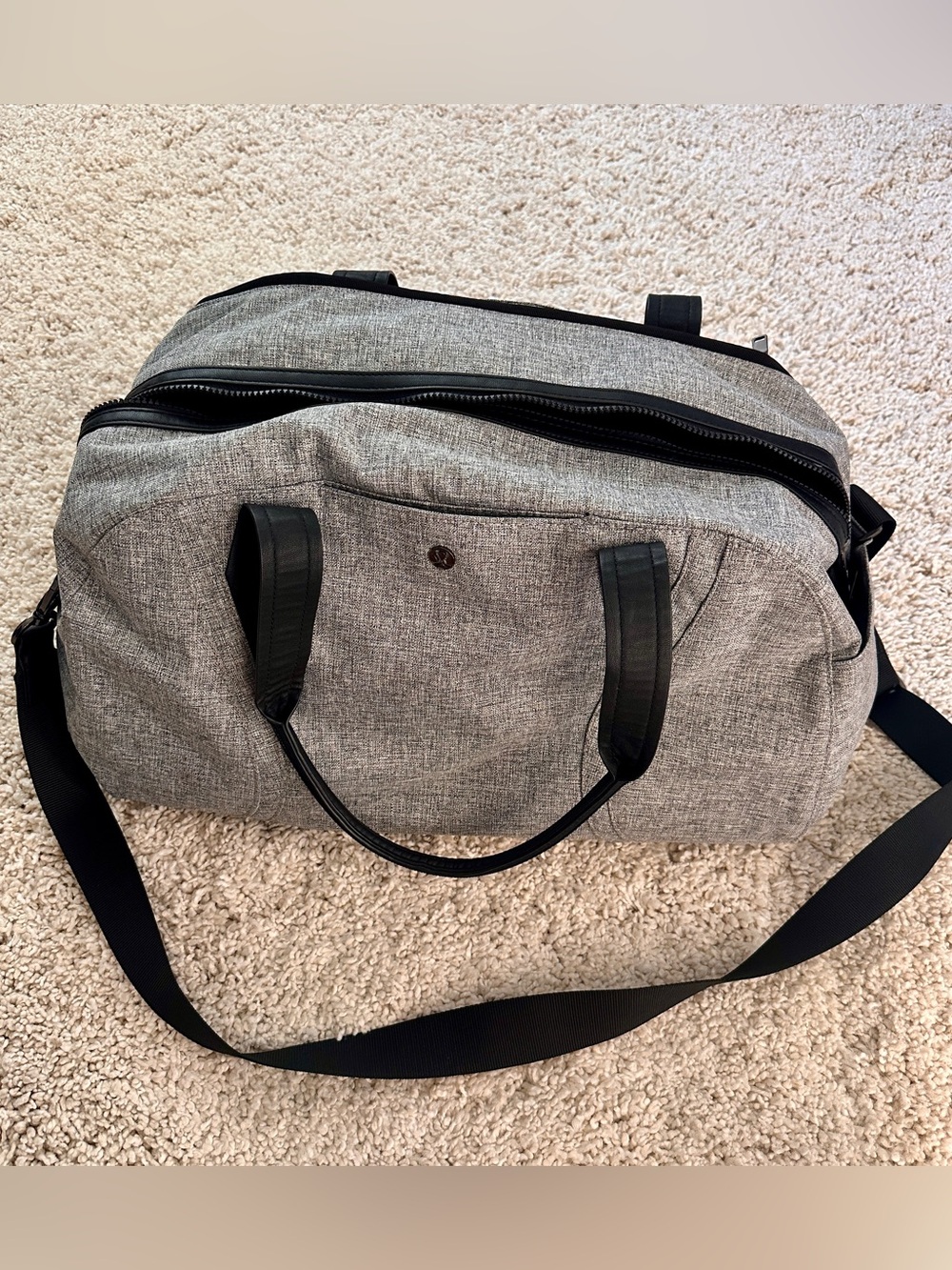 LULULEMON ‘Out Of Range’ 33L Duffel Bag in Heathered Grey
